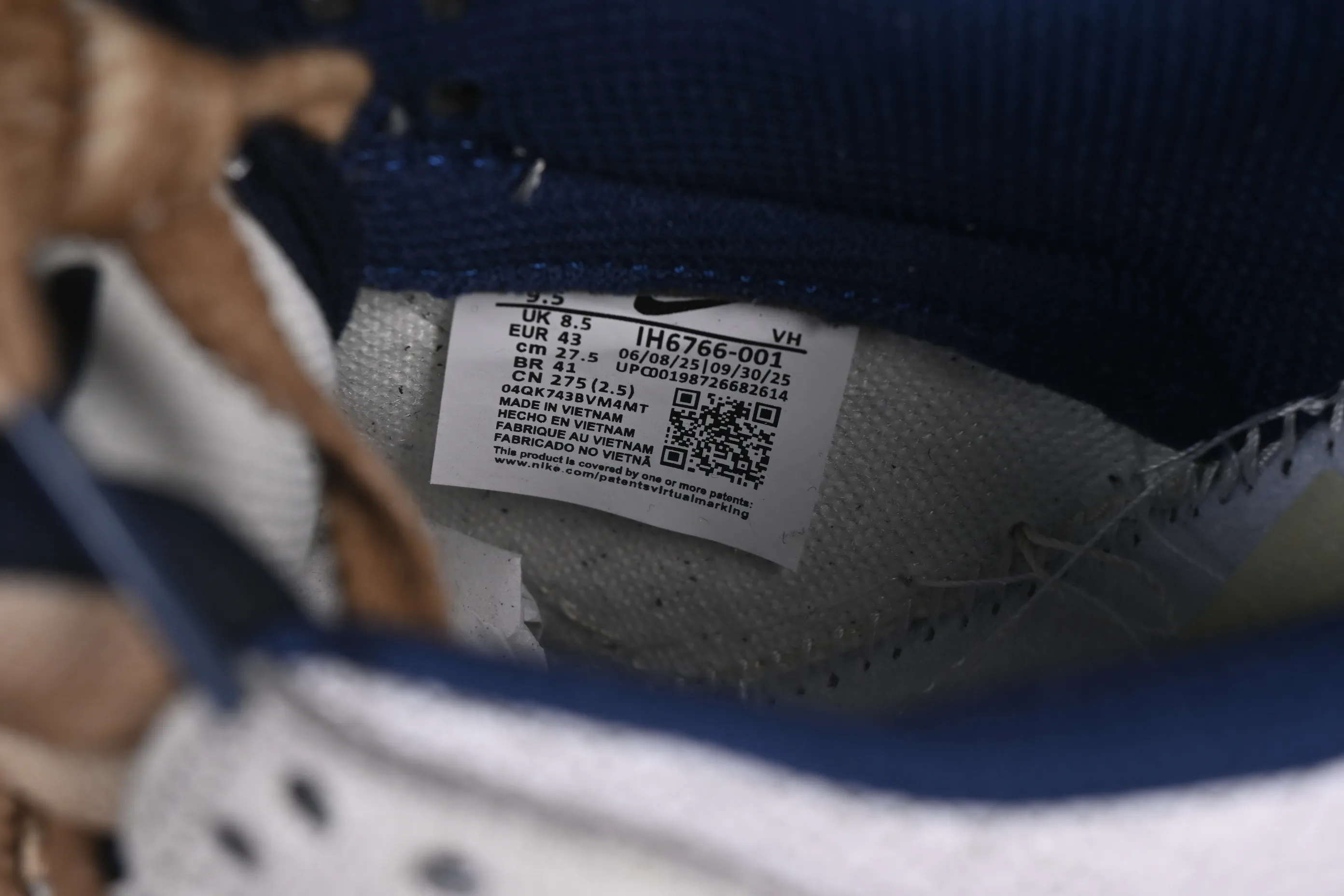 All categories Nk SB Dunk Series Nk SB Dunk Low High-end customized low-top sneakers J version Stranger Things x Nike SB Dunk Low Stranger Things SB low-top casual sneakers IH6766-001